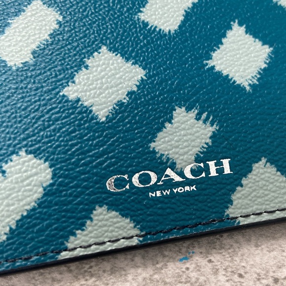 Coach Blue Geometric Clutch NWOT - Picture 3 of 5